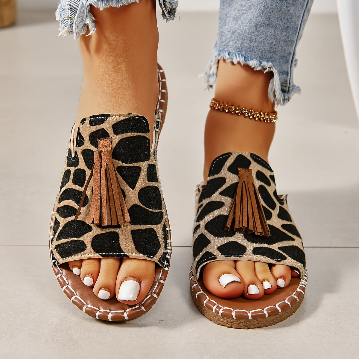 Sandales Plates en Cuir Véritable avec Glands - Élégantes et Confortables